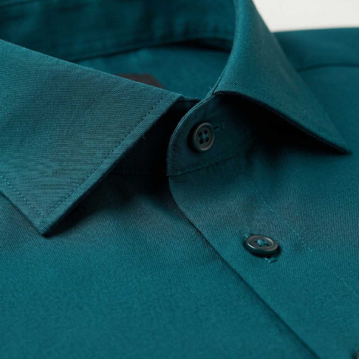 The Yorkminster Men’s Formal Slim Fit Dress Shirt