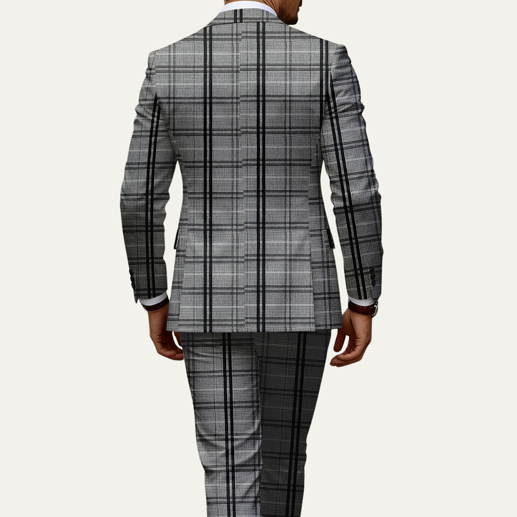 The San Clemente Men’s Plaid Slim Fit Suit Set