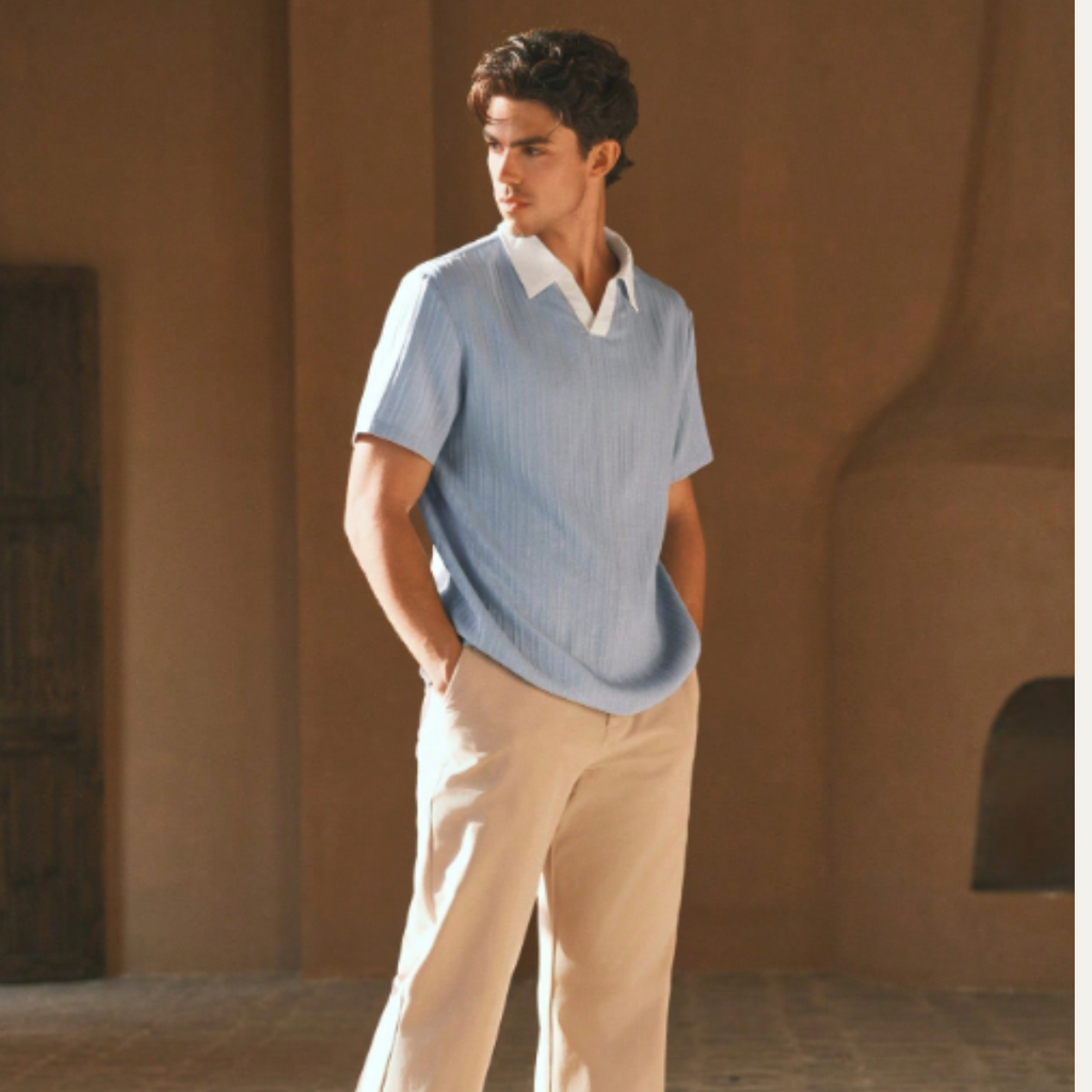 The Melbourne Men’s Short Sleeve Knit Polo Shirt with Contrast Collar